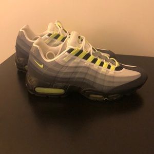 Nike Air Max 95 OG Neon